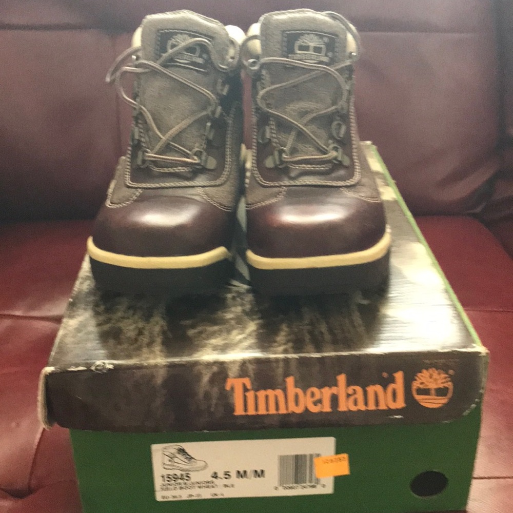Dark brown leather timberland.